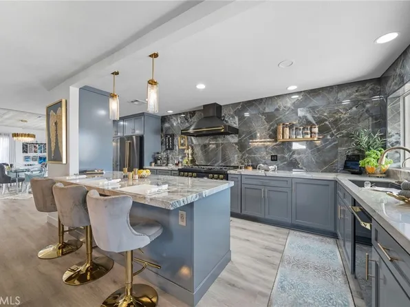 30231 White Wake Dr, Canyon Lake, CA 92587