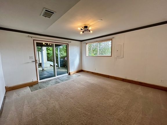 4th image of 4158 39th Ave S #B