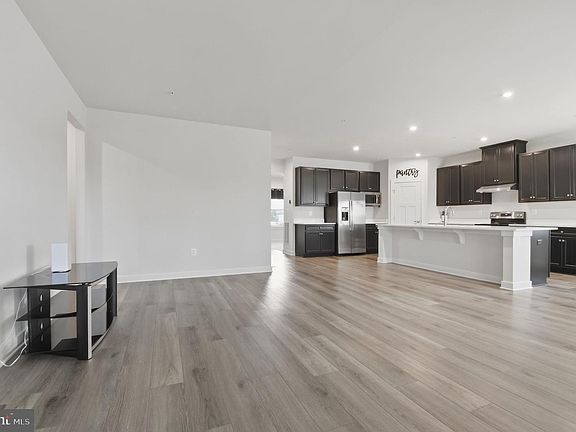 5th image of 14711 Silver Hammer Way