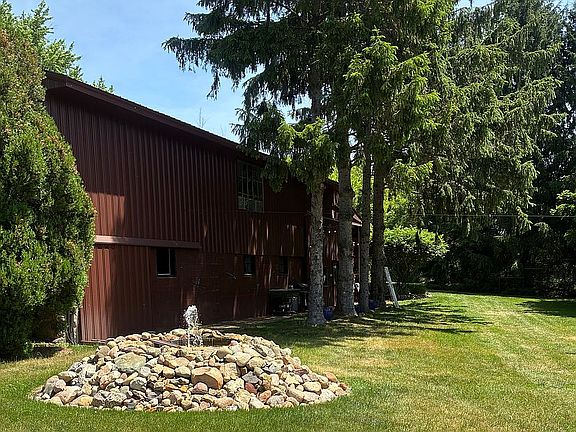 3rd image of 1220 Napoleon Rd