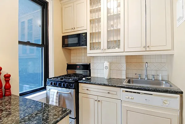 Sold by Corcoran | media 7
