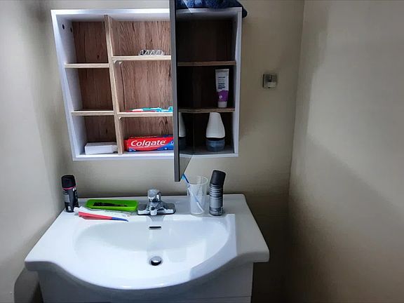 5th image of 3968 Saint Peter Ave #1