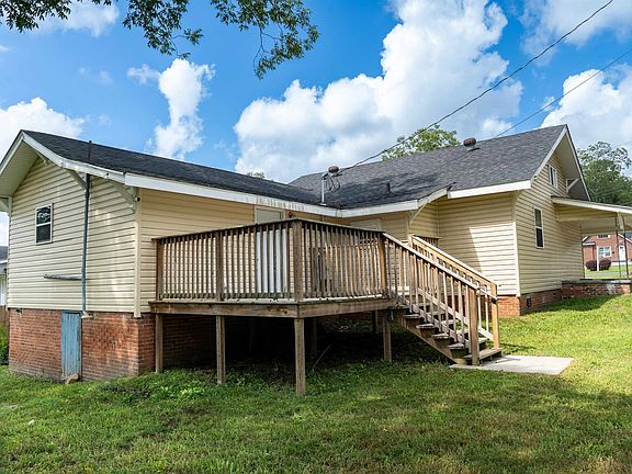 3rd image of 445 Arch St