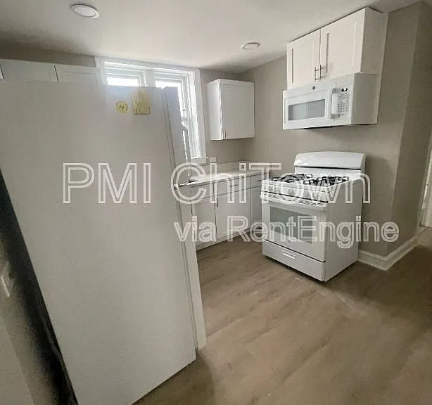 5202 W Ainslie St — Photo 4