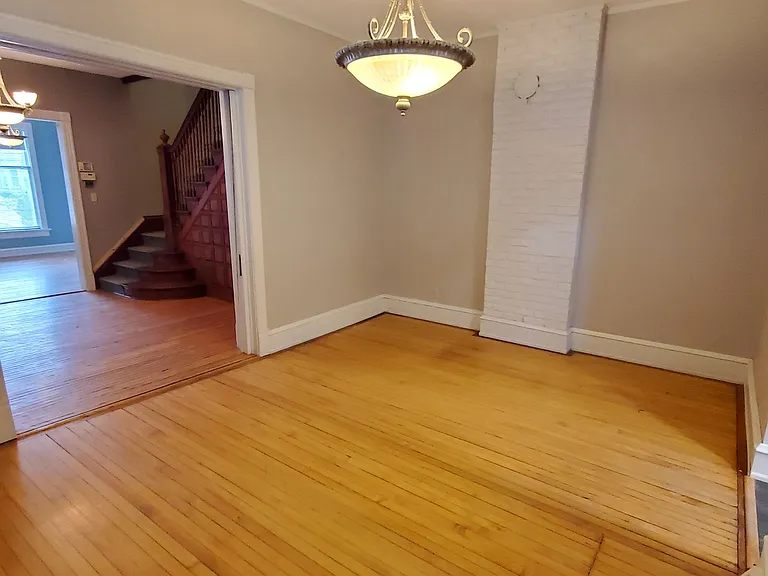 2054 N Cambridge Ave — Photo 12