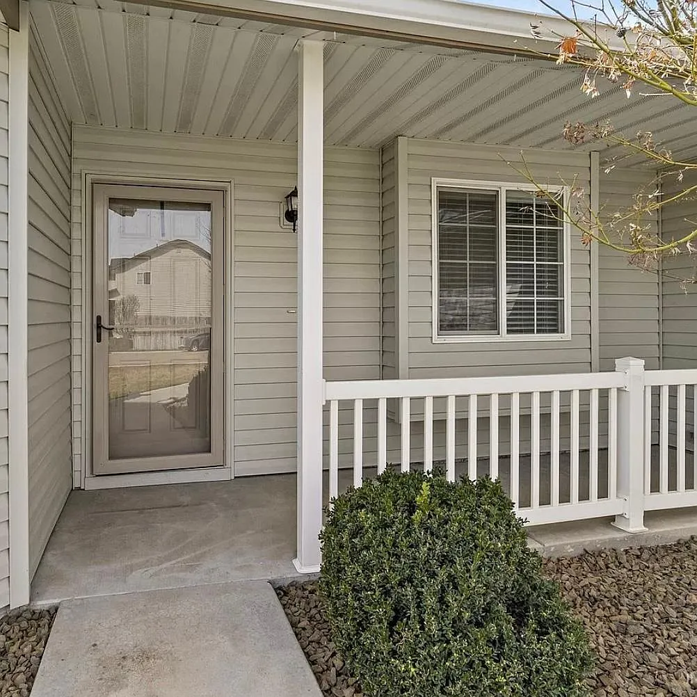 Building Photo - 5116 Northrup Way