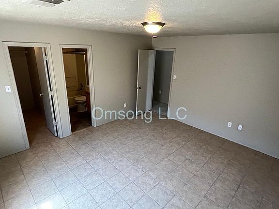 4th image of 2404 Purple Canyon Dr SW