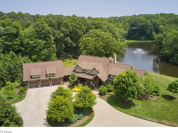 1863 Stine Rd, Peninsula, OH 44264