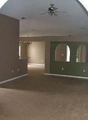 4th image of 433 Grand Royal Cir