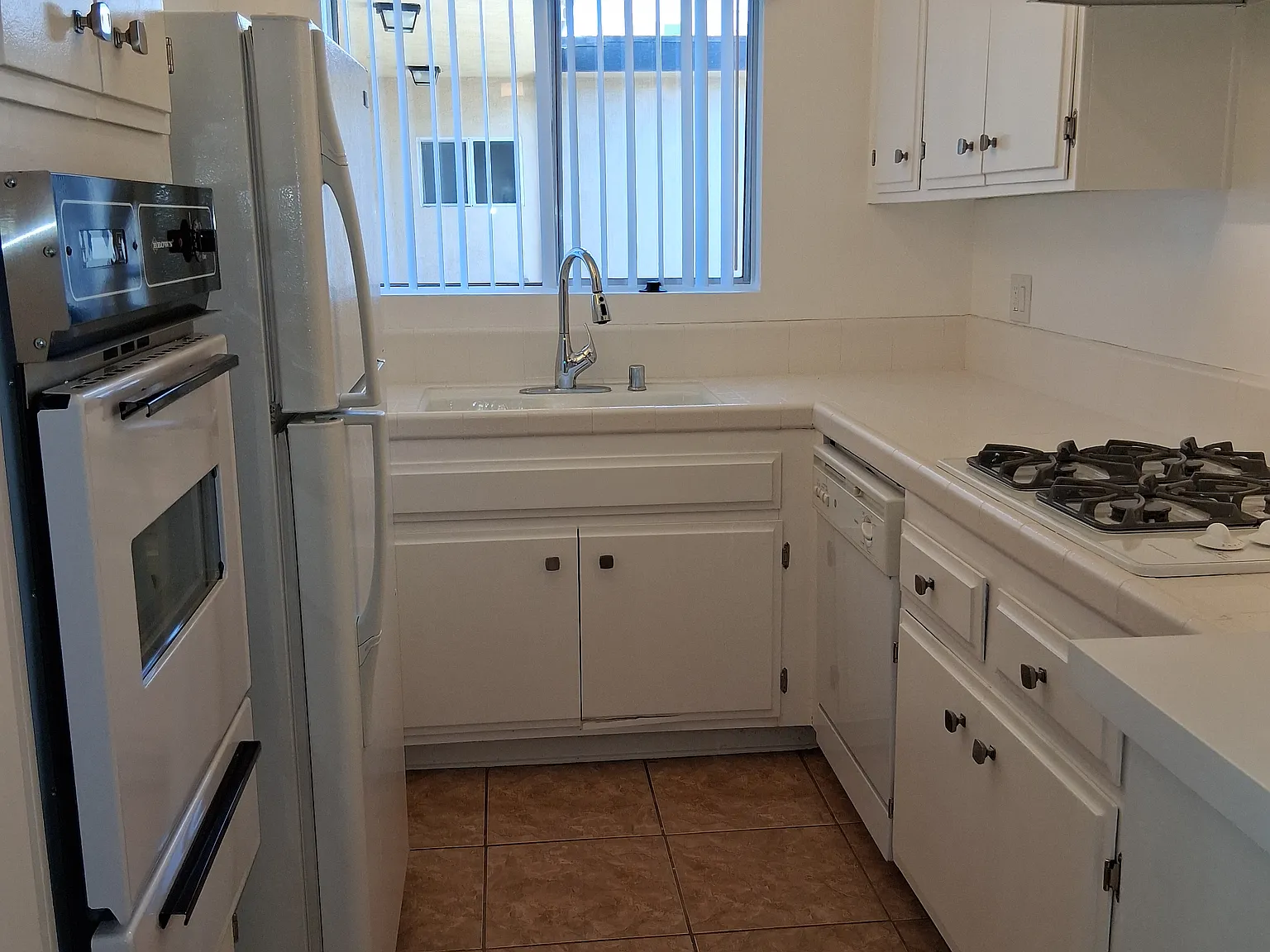 1 bed, $2,550 — Photo 2
