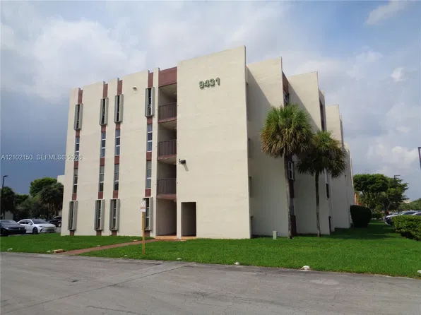 9431 SW 4th St APT 103-7, Miami, FL 33174