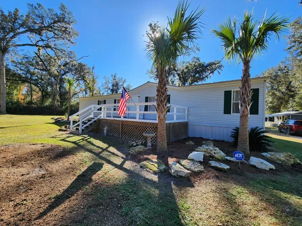 81 NE 786th St, Old Town, FL 32680