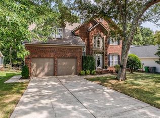 8917 Steelechase Dr, Charlotte, NC 28273