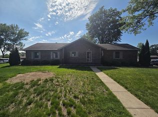 505 Pioneer Dr, Boonville, IN 47601