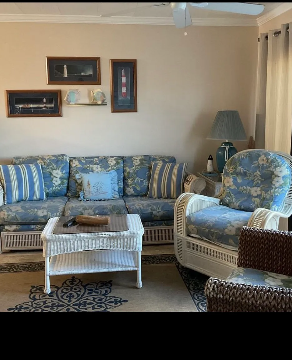 416 Bayshore Dr — Photo 3