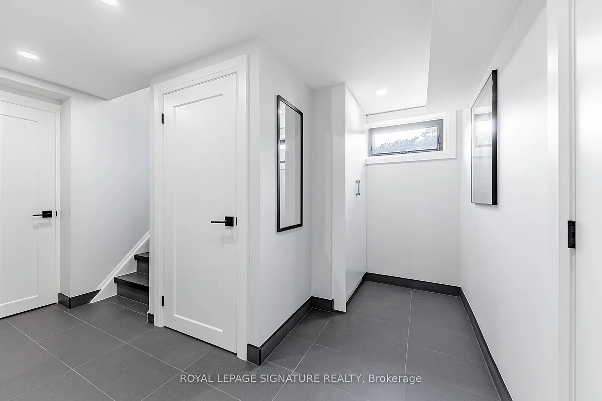 Building Photo - 16 Boem Ave #BASEMENT