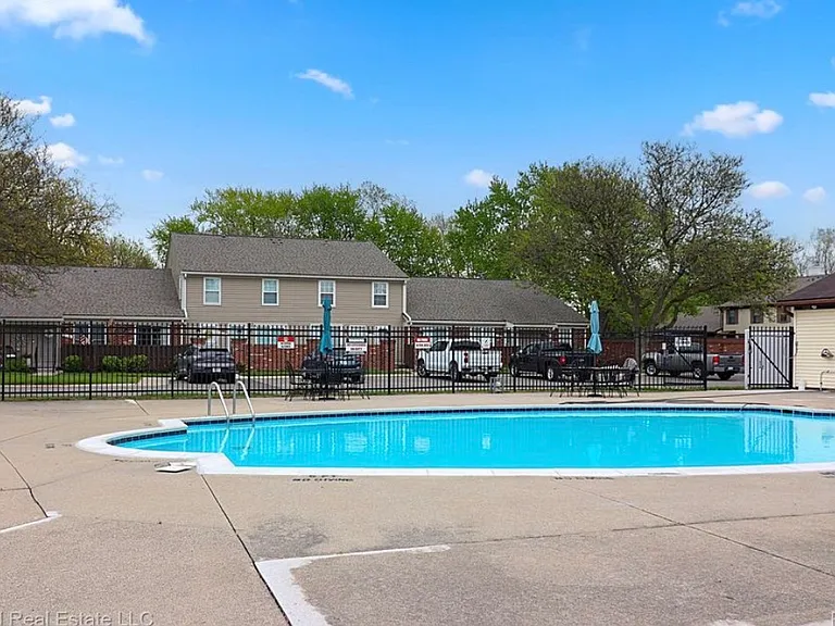 39561 Old Dominion Dr — Photo 15