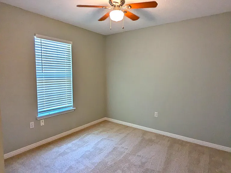 517 Rush Park Cir — Photo 22