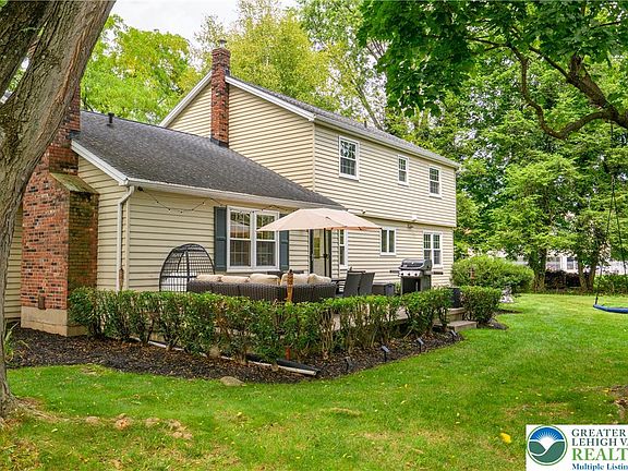 4th image of 655 Yorkshire Rd