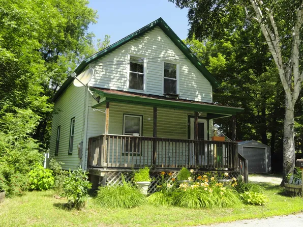 40 Parkview Street, Newport, NH 03773