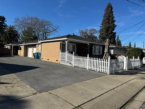 1240 Johnson St #1242 Photo 1