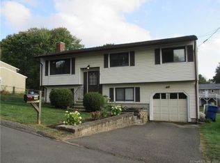 46 Brookfield Rd, Waterbury, CT 06704