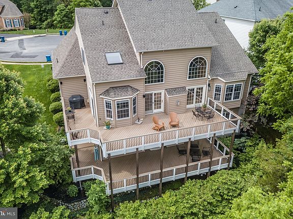 3rd image of 113 Aulee Ct