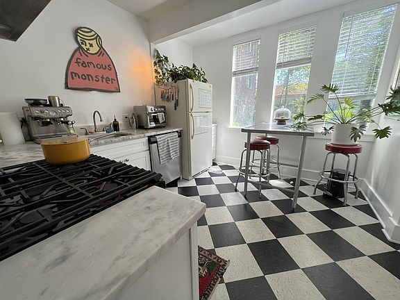 2nd image of 742 Monroe Dr NE APT 8