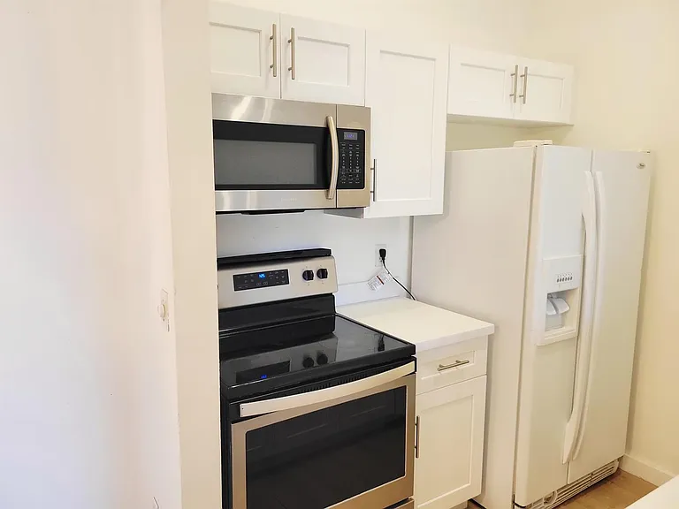 6285 Chasewood Dr #F — Photo 3