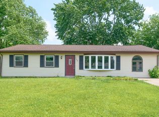 703 Dearborn Rd, Valparaiso, IN 46385
