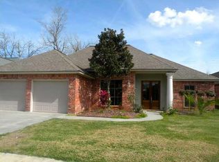 202 Masters Dr, Broussard, LA 70518