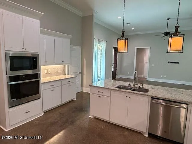 221 Ironwood Pl — Photo 4