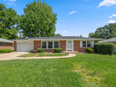 1865 Shardell Dr, Saint Louis, MO, 63138