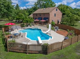 22 Horseshoe Rd, Whitehouse Station, NJ 08889