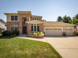 1833 Coach House Ct, Racine, WI 53406