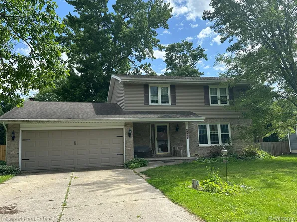 4173 Surrey Ln, Fort Gratiot, MI 48059