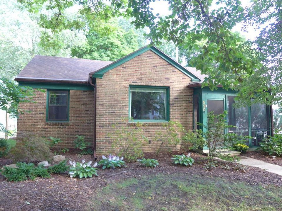 1st image of 520 W Oakwood Dr