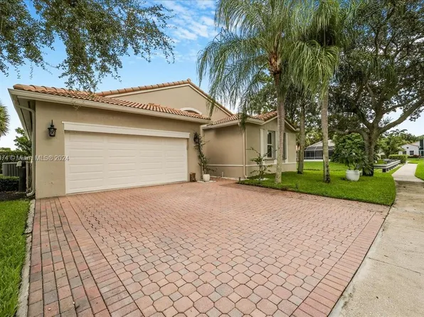 15003 SW 16th St, Pembroke Pines, FL 33027
