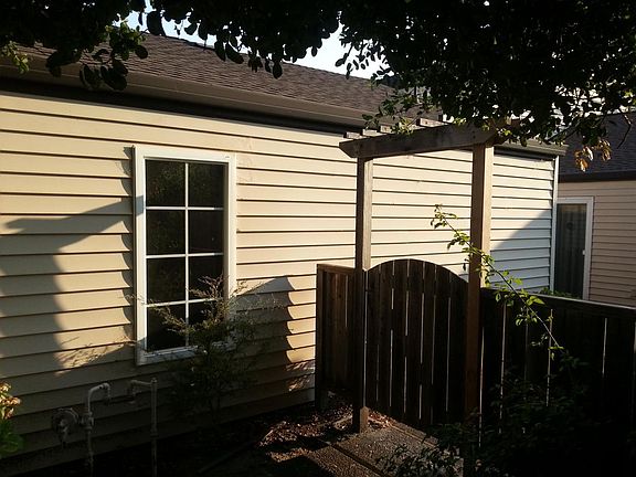 Side of Detached Garage
