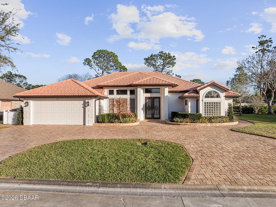 1st image of 712 Dolphin Head Ln