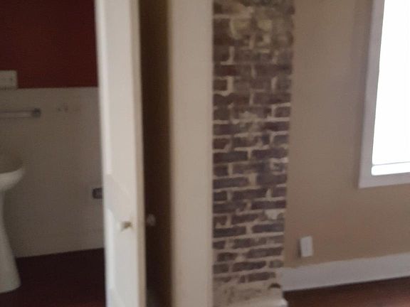 5th image of 1634 Northview Ave