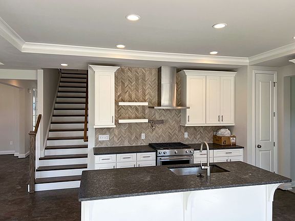 3rd image of 2108 Cranford Ln S