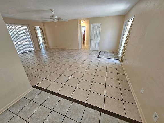 2nd image of 171 SE Serenata Ct