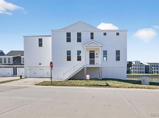 3509 Canal St, Saint Charles, MO 63301