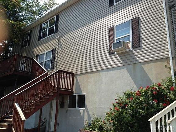 5th image of 198 Woodland Ave #1