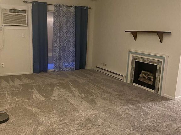 2nd image of 3050 Jacqueline Dr Unit 7