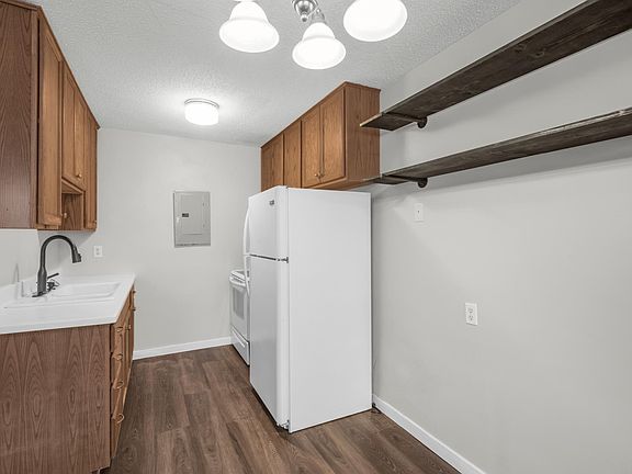 4th image of 3522 Harriet Ave APT 106
