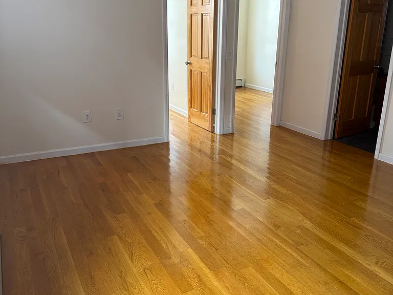 1764 W 12th St #2 — Photo 5