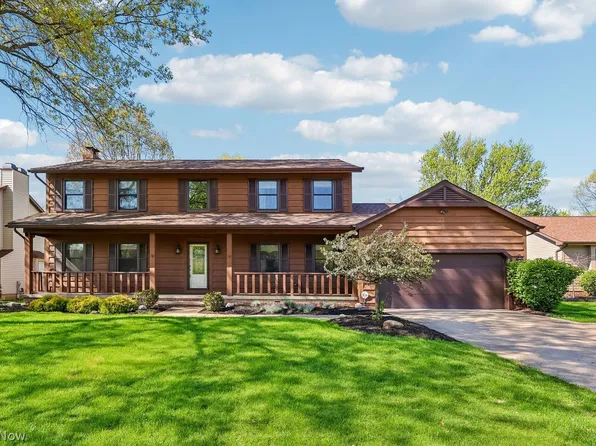 34935 Aspenwood Ln, Willoughby, OH 44094
