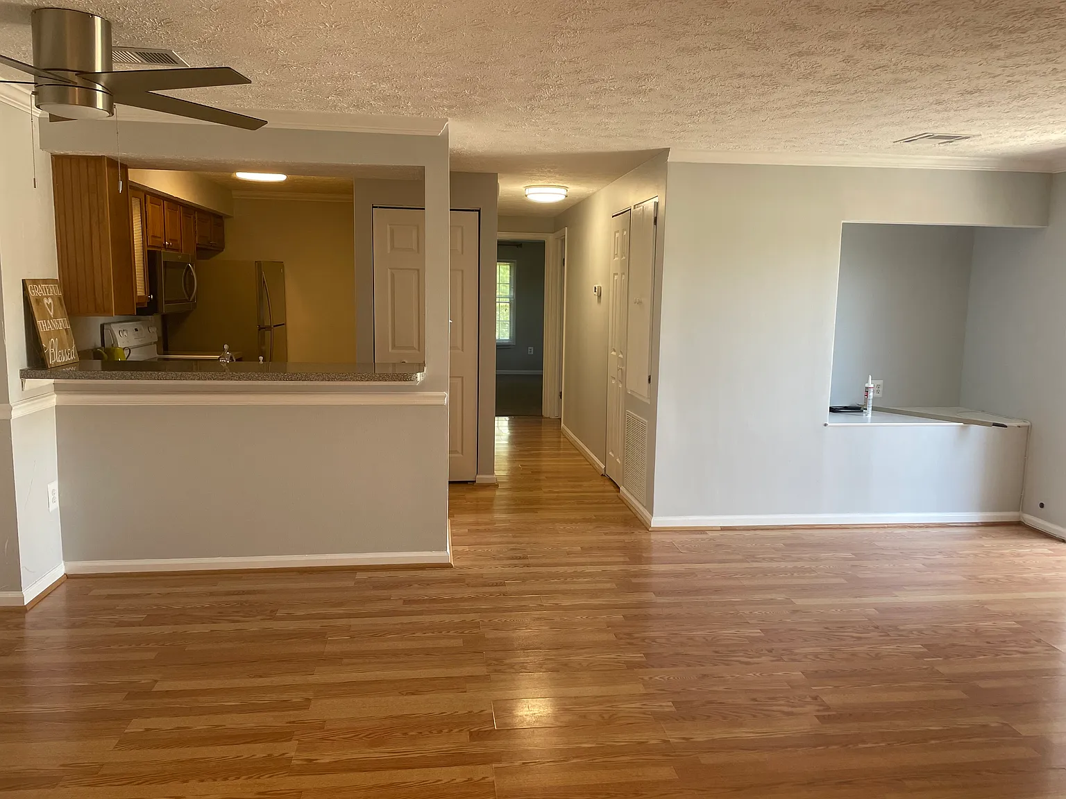 2 bed, 965 sqft, $1,975 — Photo 1